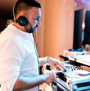 Esküvői DJ