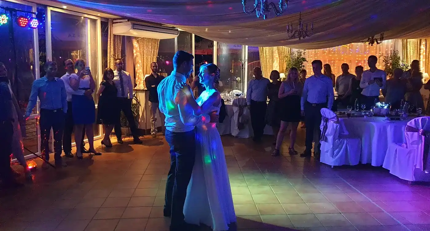 Esküvői DJ